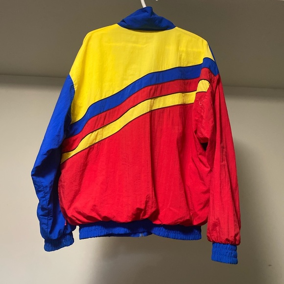 Retro Windbreaker - Picture 3 of 4